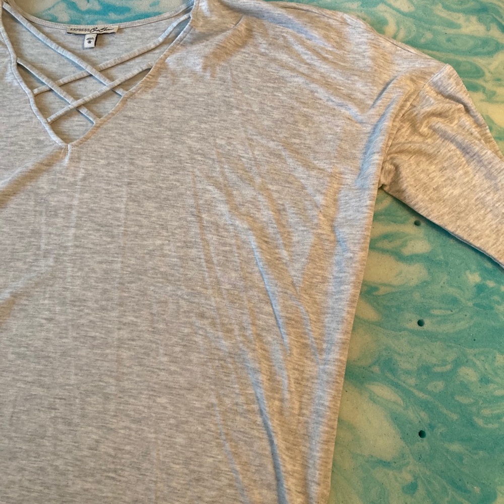Express TShirt - Picture 3 of 4